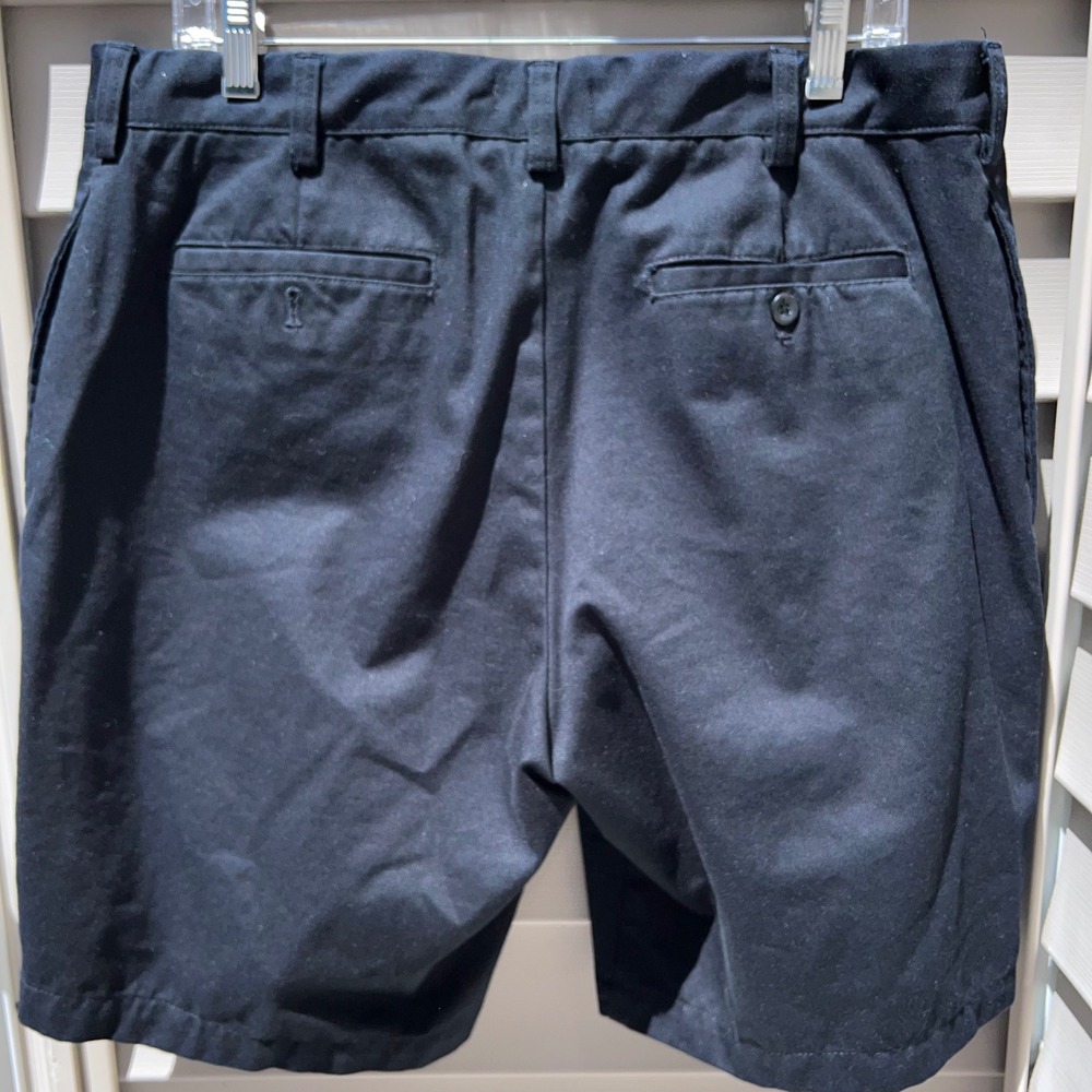 Van Heusen Mens Black Chino Shorts 100% Cotton Flat Front Size 36 Casual‎ Twill - Picture 2 of 4